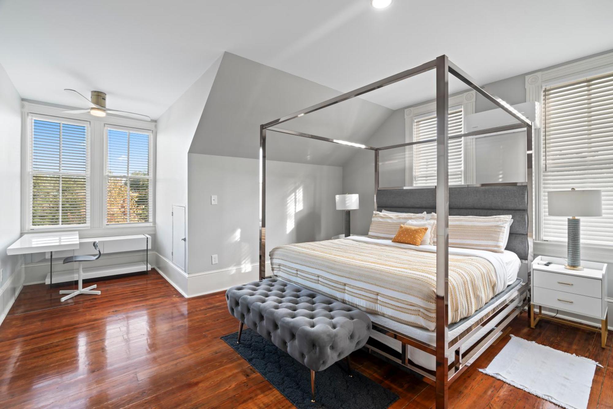 Historic Galveston Family Beach Home With 3 King Beds Exteriör bild