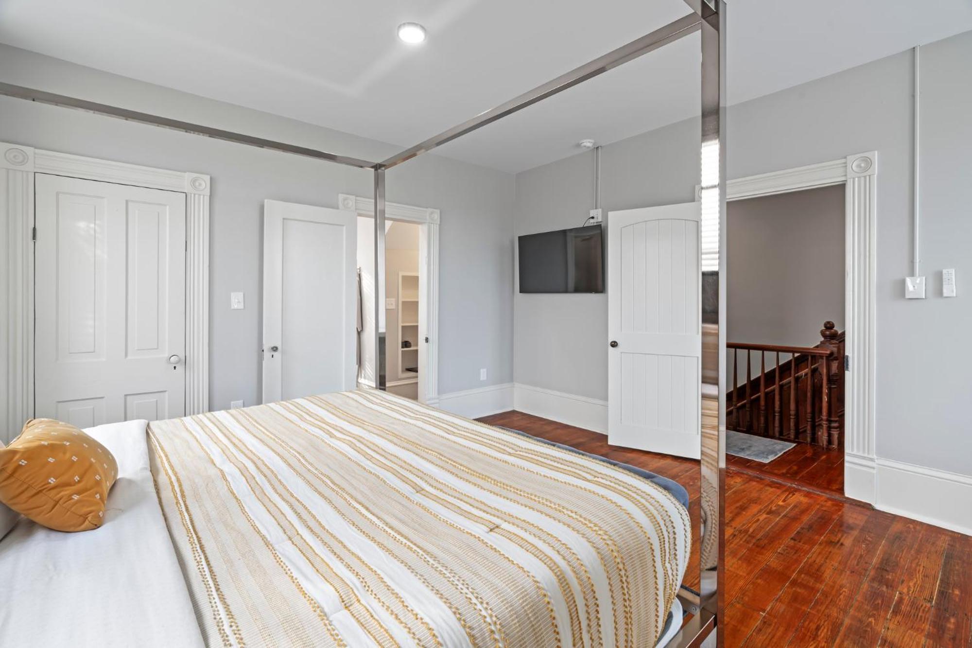 Historic Galveston Family Beach Home With 3 King Beds Exteriör bild