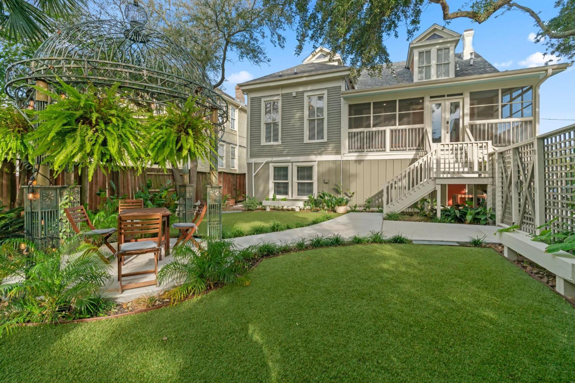 Historic Galveston Family Beach Home With 3 King Beds Exteriör bild
