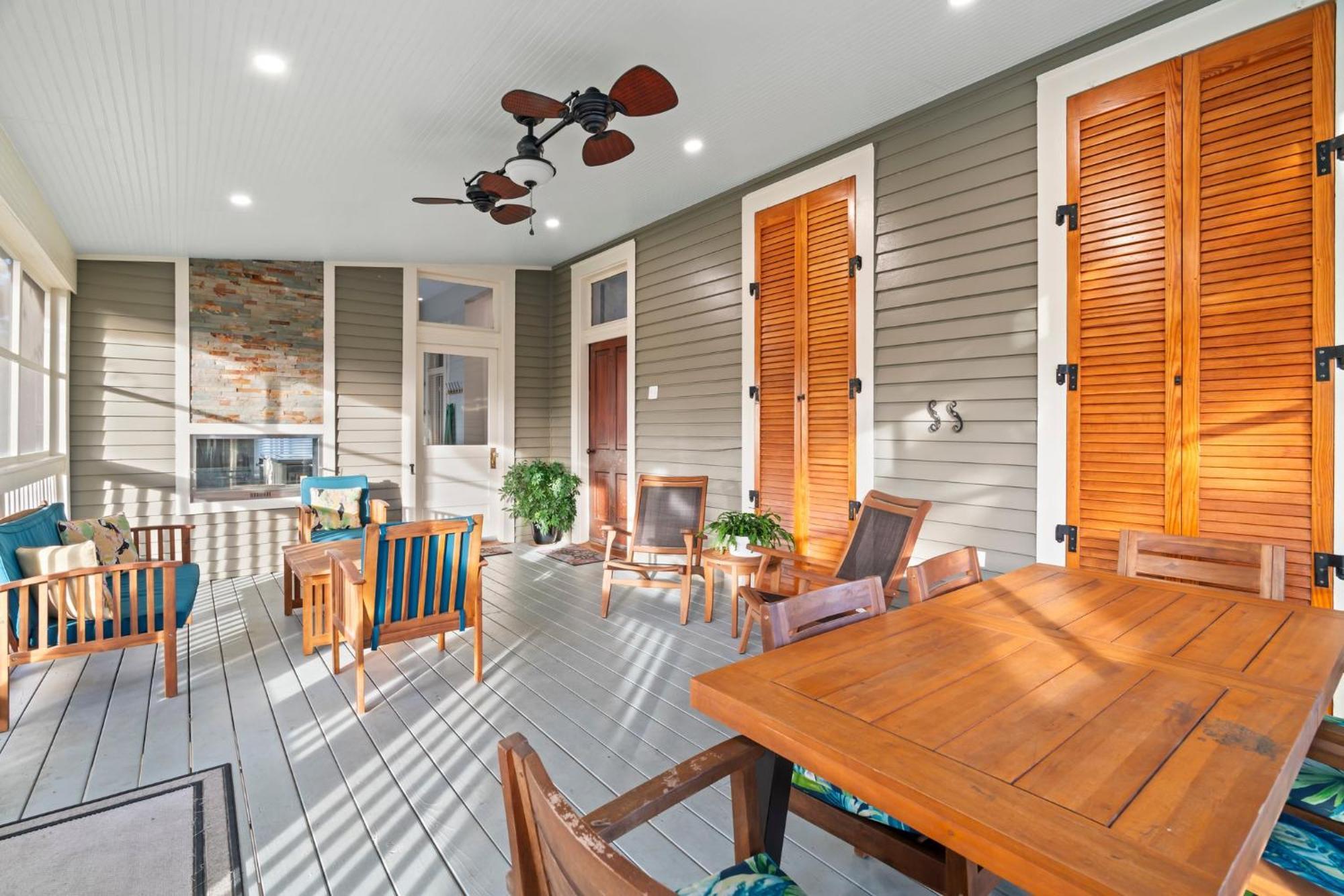 Historic Galveston Family Beach Home With 3 King Beds Exteriör bild